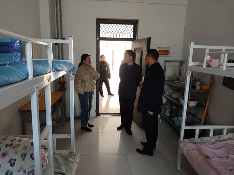 女装批发：避开这些误区，让你的生意一帆风顺